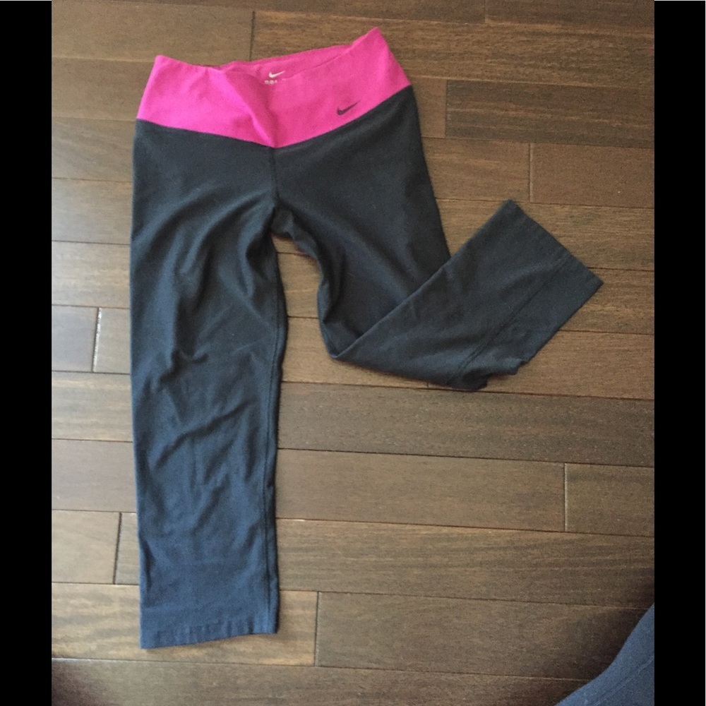 Nike cropped legging workout wear Make an offer